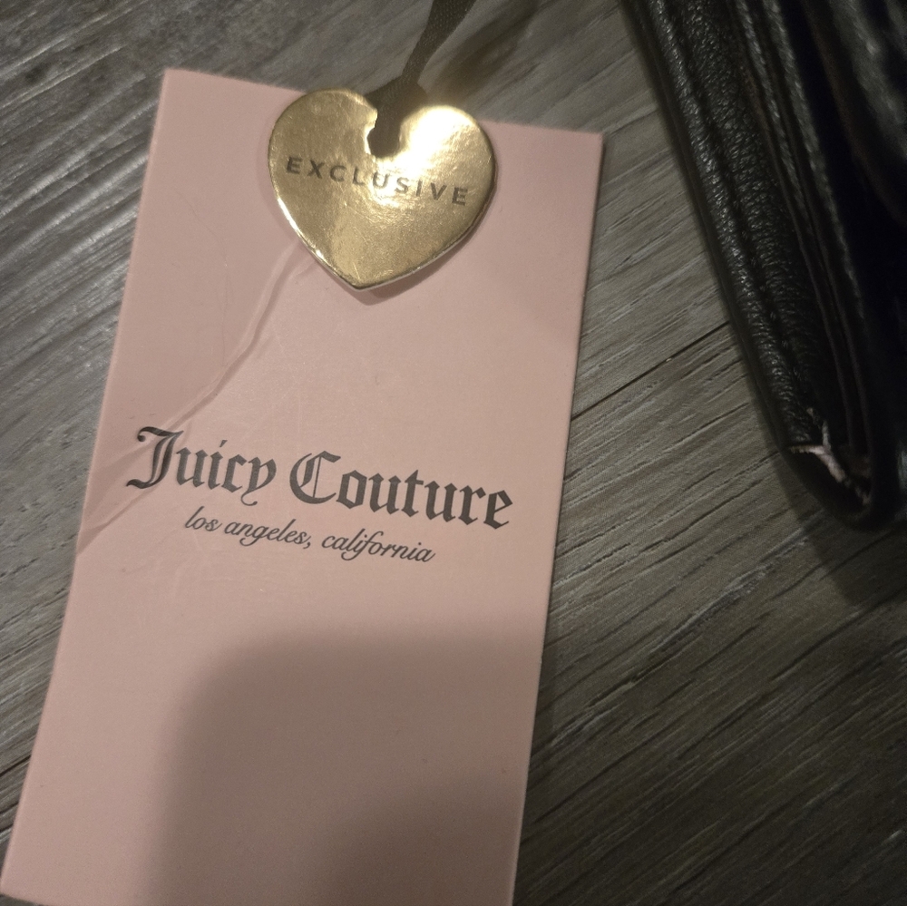Juicy Couture Black Quilted Heart Wallet with Gold Double Heart Accent New - Picture 5 of 5